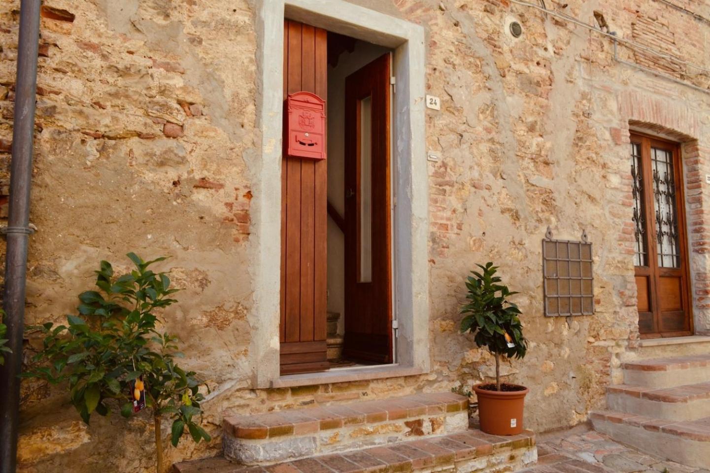 The 4 Senses Experience Villa Suvereto Exterior photo